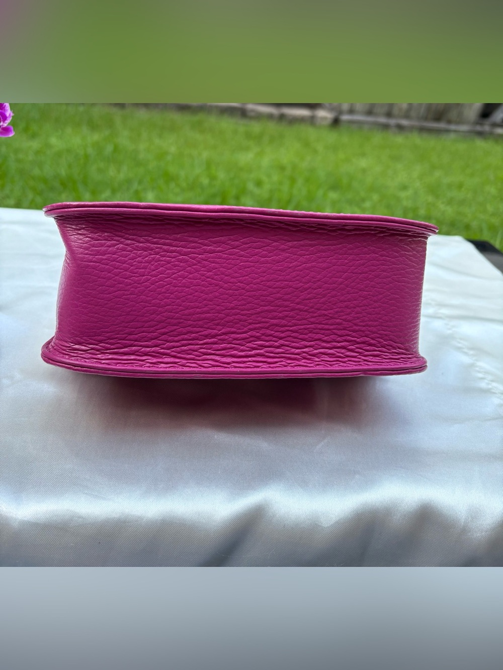 Vibrant classy fuschia Top-Handle pebbled Leather satchel from Italy - Picture 6 of 8
